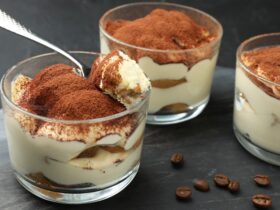 Faça esta sobremesa individual em homenagem ao Pai do Tiramisu