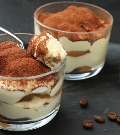 Faça esta sobremesa individual em homenagem ao Pai do Tiramisu