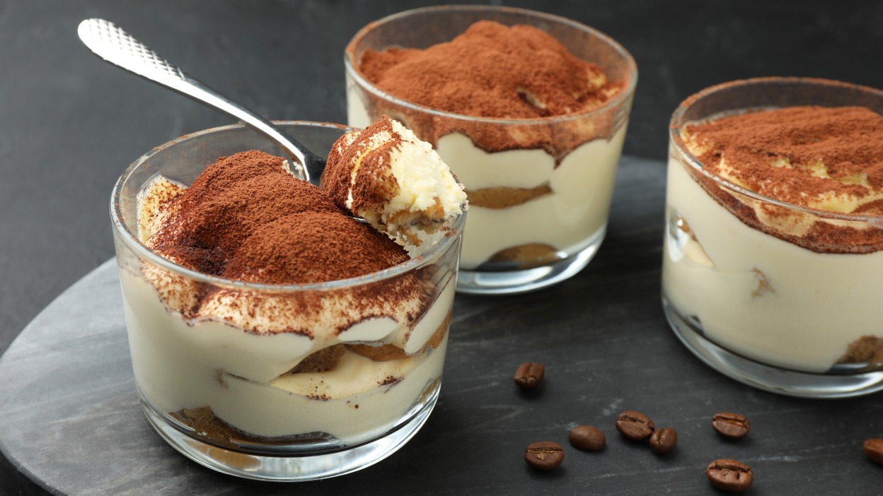 Faça esta sobremesa individual em homenagem ao Pai do Tiramisu
