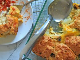 Se você quer uma quiche sem trabalho, faça esta torta saborosa