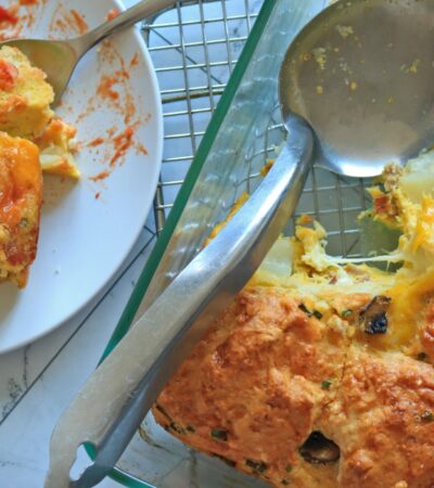 Se você quer uma quiche sem trabalho, faça esta torta saborosa